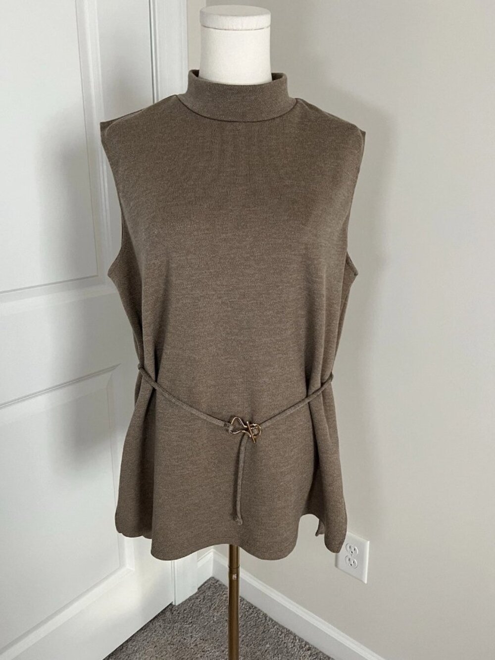 Women’s Zara Twill Belted Top Blouse Turtleneck Brown Large Sleeveless